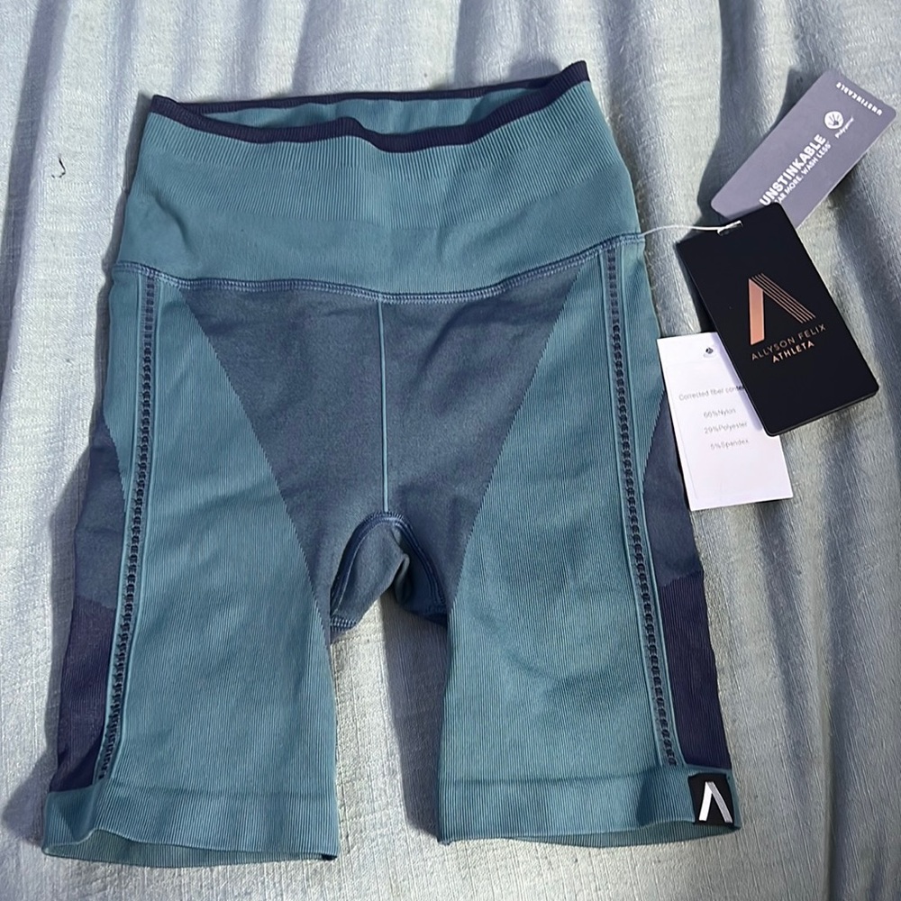Athleta Legend Seamless Bike Shorts